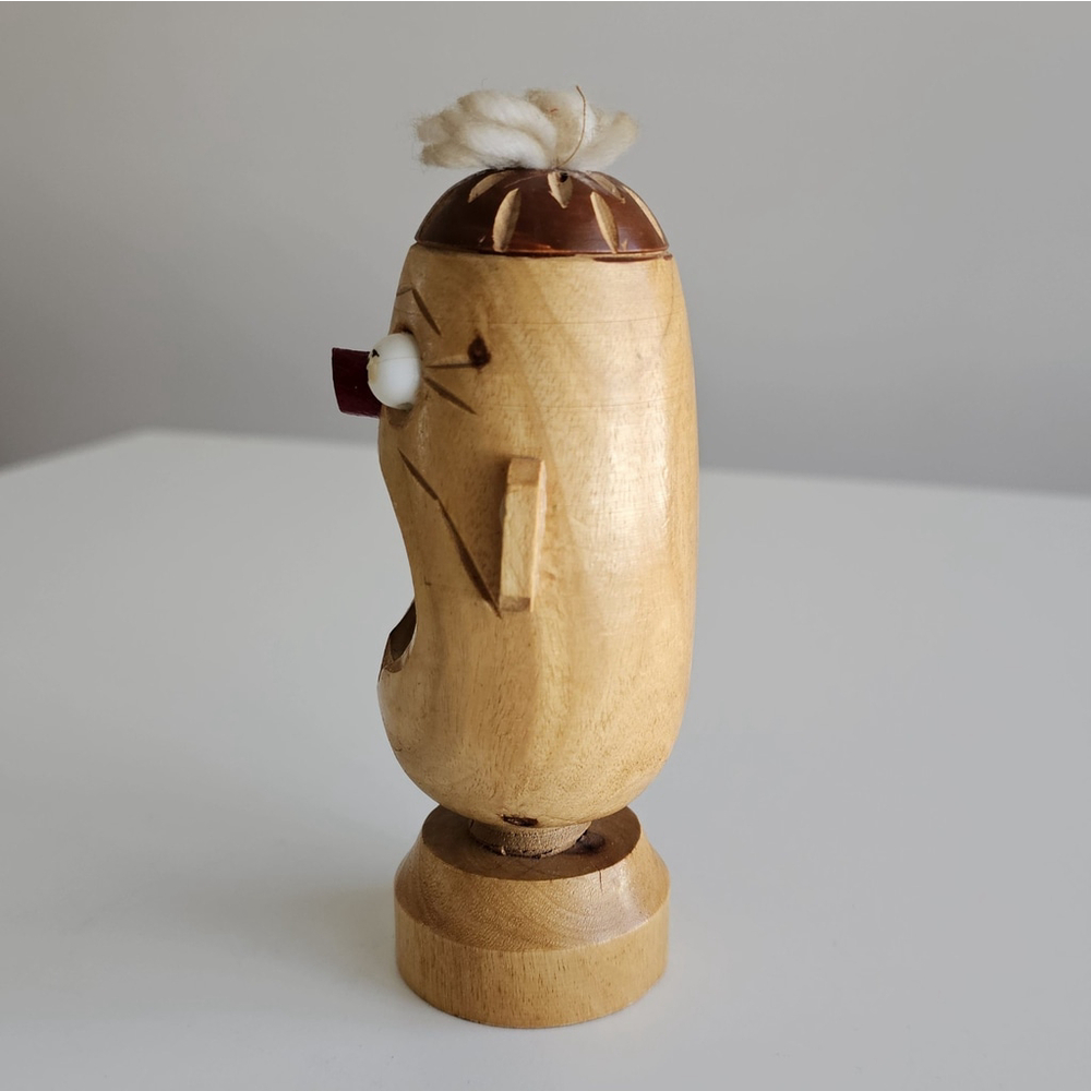 Vintage 1940s Japanese Folk Art Character Nutcracker Wooden Figural Nutcracker - Picture 4 of 7